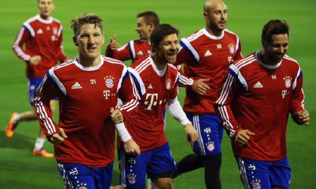 曾效力于不 曾效力于不